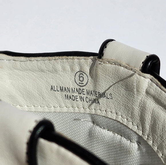 Liliana White Leather Pointed Toe Ankle Boots Women's Size 6 - Picture 9 of 10